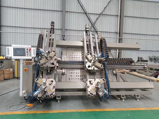 4 Máquina CNC para enrolar portas e máquinas de alumínio