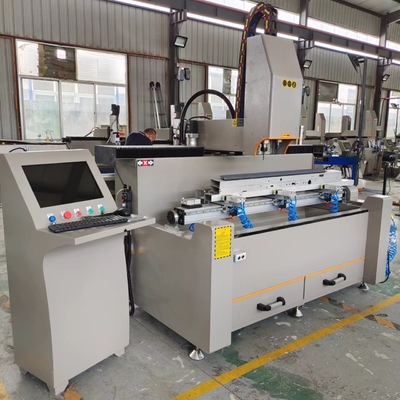1.5m Alumínio Máquina de perforação CNC 3+1 eixo CNC Porta de Fabricação