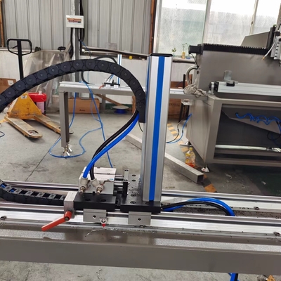 Máquina de perfuração CNC de perfis de liga de 800 mm com controlo de 3 eixos
