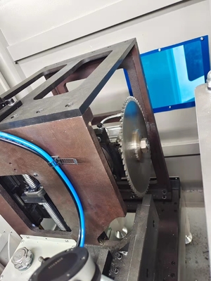 Máquina de moagem de extremo de alumínio 3 eixos Máquina de moagem CNC