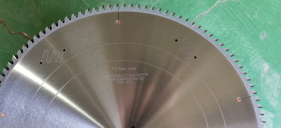 500 mm 550 mm 600 mm Acessórios da máquina porta de janela Pcd Saw Blade TCT Cutting