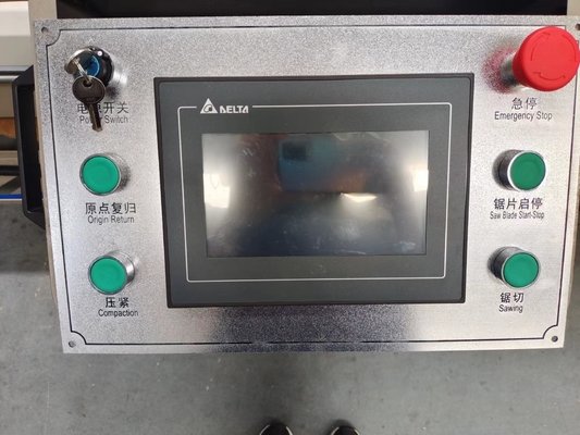 Máquina automática de CNC de alumínio para serras de vidro duplo para portas de janelas e cortinas