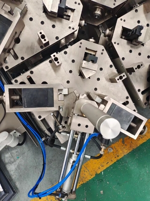 Máquina automática de trituração de quatro cabeças para a fabricação de janelas de alumínio