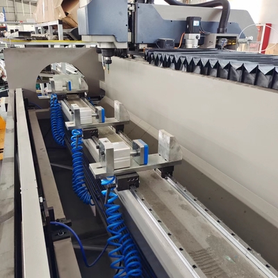 3 eixos máquina de roteador de cópia CNC para alumínio e UPVC porta da janela e parede cortina