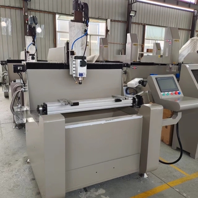 Máquina de roteador CNC de cabeça única de 800 mm para furos de fresagem de perfuração de alumínio e UPVC