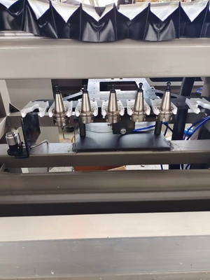 2.6m Alumínio Portas e janelas Máquinas de fabricação CNC centro de fresagem