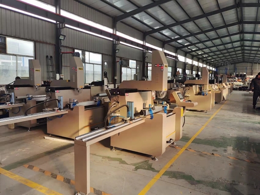 1200 mm 3 eixos CNC máquina de perfuração fresagem de alumínio e PVC máquina de fabricação de portas de janela com mesa de flip