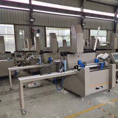 Máquina de trituração automática de alumínio da janela de alumínio e da maquinaria 800mm da porta