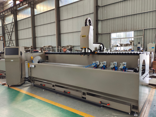 3200mm Máquina de fabricação de portas de janelas de alumínio de cabeça dupla para perfuração e fresagem de buracos