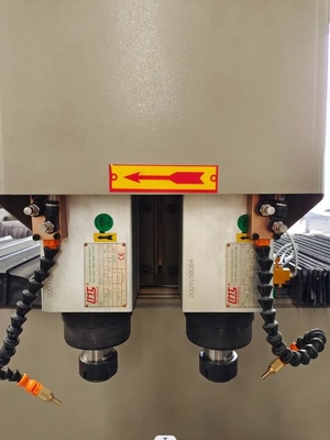 máquina da porta da janela de alumínio de 3200mm para furos de trituração de furo do CNC com função do ATC