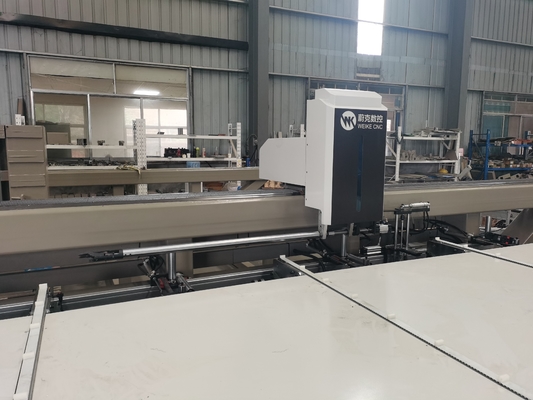 Máquina de corte de alumínio CNC de 550 mm