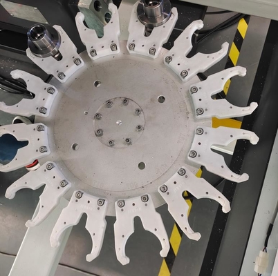 5 eixos Centro de usinagem de alumínio CNC com 12 ferramentas para a fabricação de portas de janelas e paredes de cortina