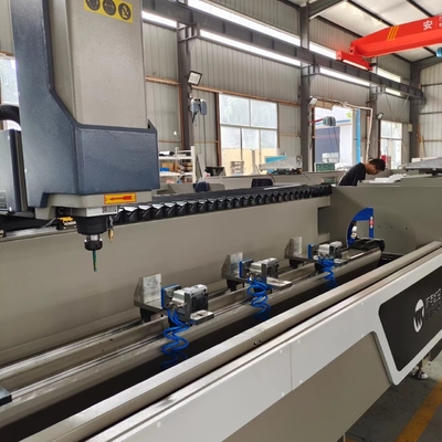 3000mm 3200mm CNC 3 eixos Roteador de cópia de alumínio Centro de moagem de alumínio com voltagem de mesa