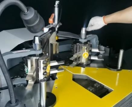 Máquina de trituração de ângulo de alumínio de 140 mm com 3 ferramentas