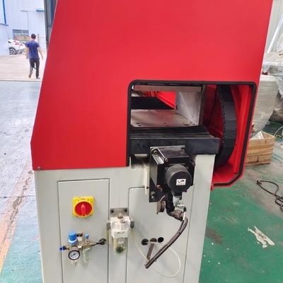 Serra de esquadria CNC de cabeça única Serra de corte para conector de canto