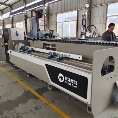Mudança automática de ferramentas 3 + 1 eixo de perfis de alumínio CNC centro de usinagem para fazer janela porta cortina parede etc