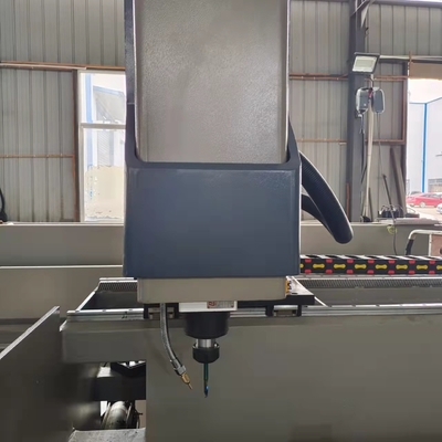 Máquina de perfuração e fresagem CNC de dupla cabeça para perfil de alumínio