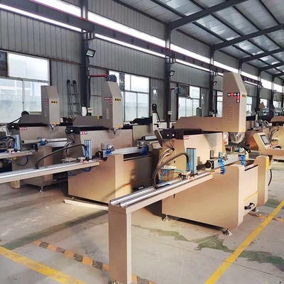 máquina de trituração de alumínio do CNC de 3 linhas centrais de 500mm para o perfil de alumínio