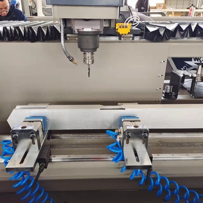 Máquina de abertura de janelas de alumínio para perfuração CNC